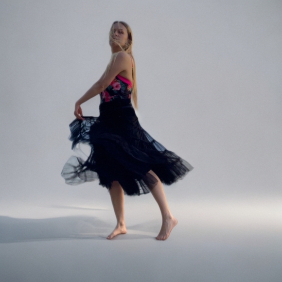 Black tulle skirt SMALL - Picture 2 of 8